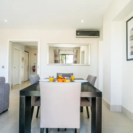 Pine Hill With Pool By Homing *